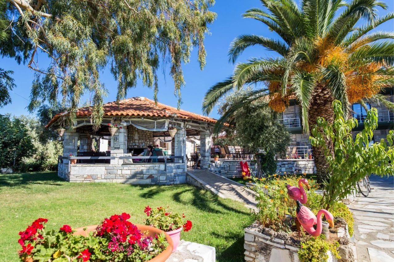 סקאלה סוטירוס Marti Resort מראה חיצוני תמונה