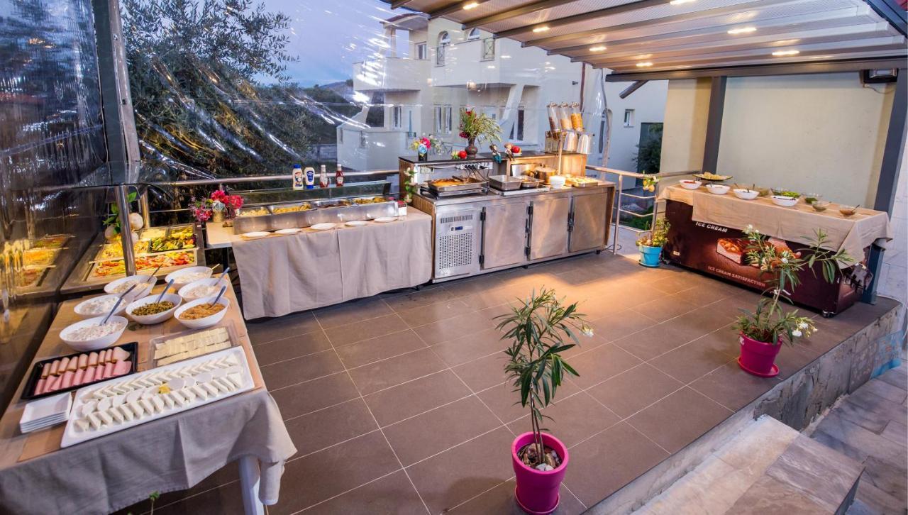 סקאלה סוטירוס Marti Resort מראה חיצוני תמונה
