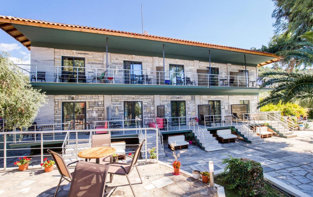 סקאלה סוטירוס Marti Resort מראה חיצוני תמונה